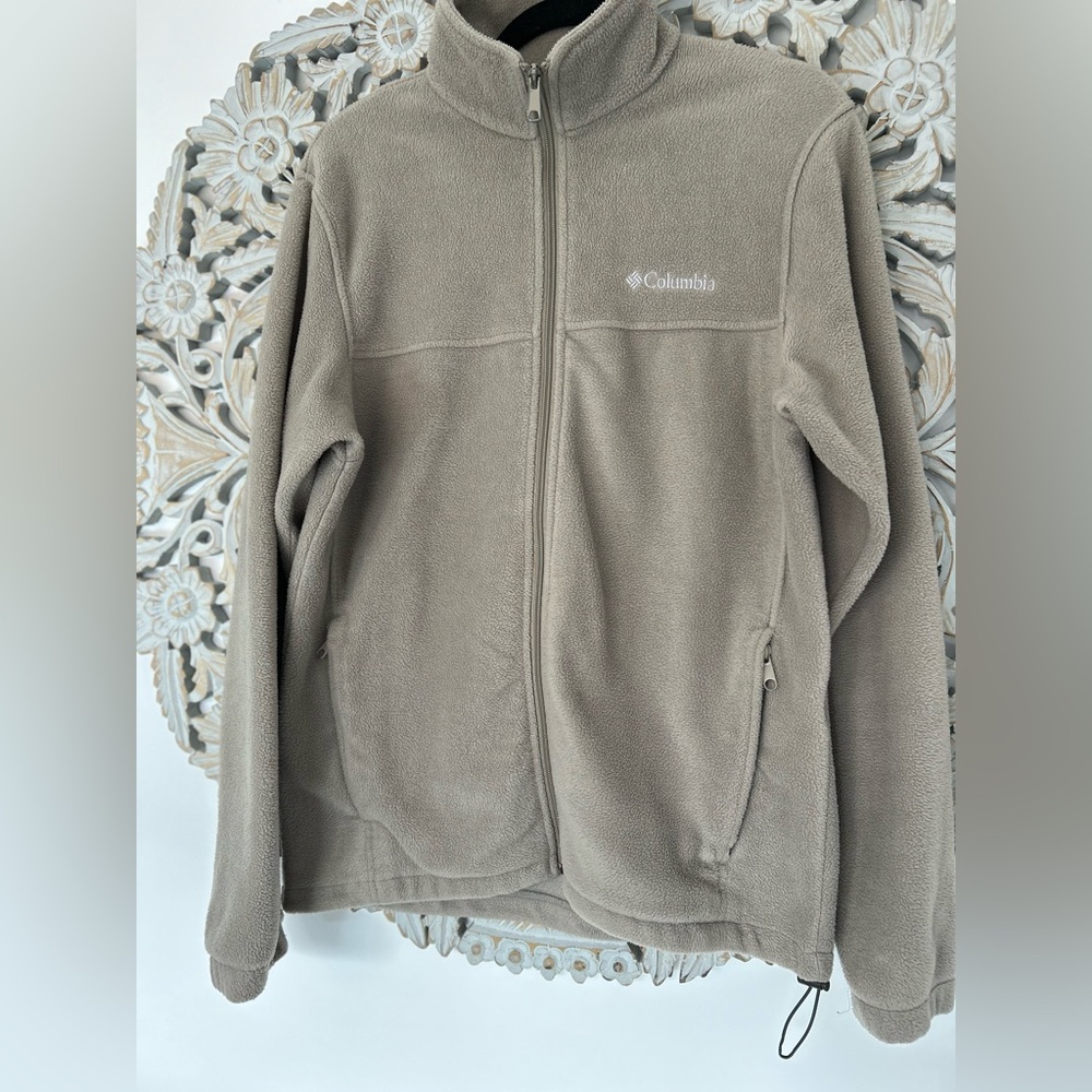 Columbia Men’s Tan Fleece Jacket – Size Medium, Full-Zip Outdoor Layer